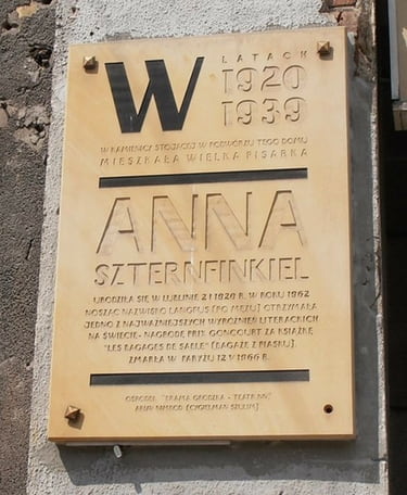 Gedenktafel beim Haus, in dem Anna Langfus von 1920 bis 1939 in Lublin lebte. © Wikimedia Commons, Grzegorz W. Tężycki