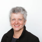 Porträtfoto Dorothee Schmitz-Köster