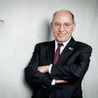 Porträtfoto Gregor Gysi
