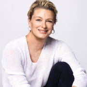 Porträtfoto Kristin Hannah