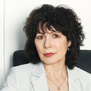 Porträtfoto Sabine Adler