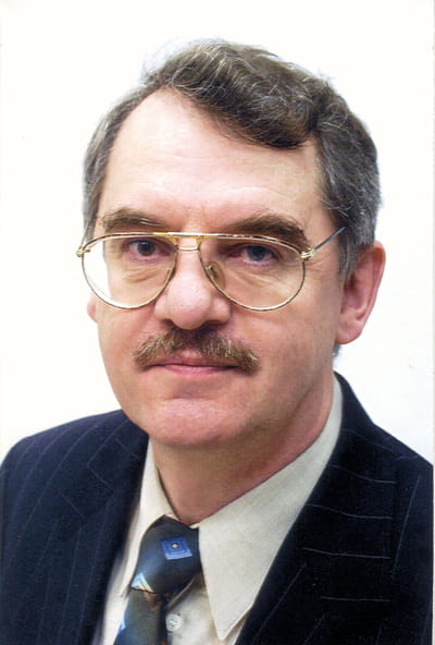 Porträtfoto Rainer Karlsch